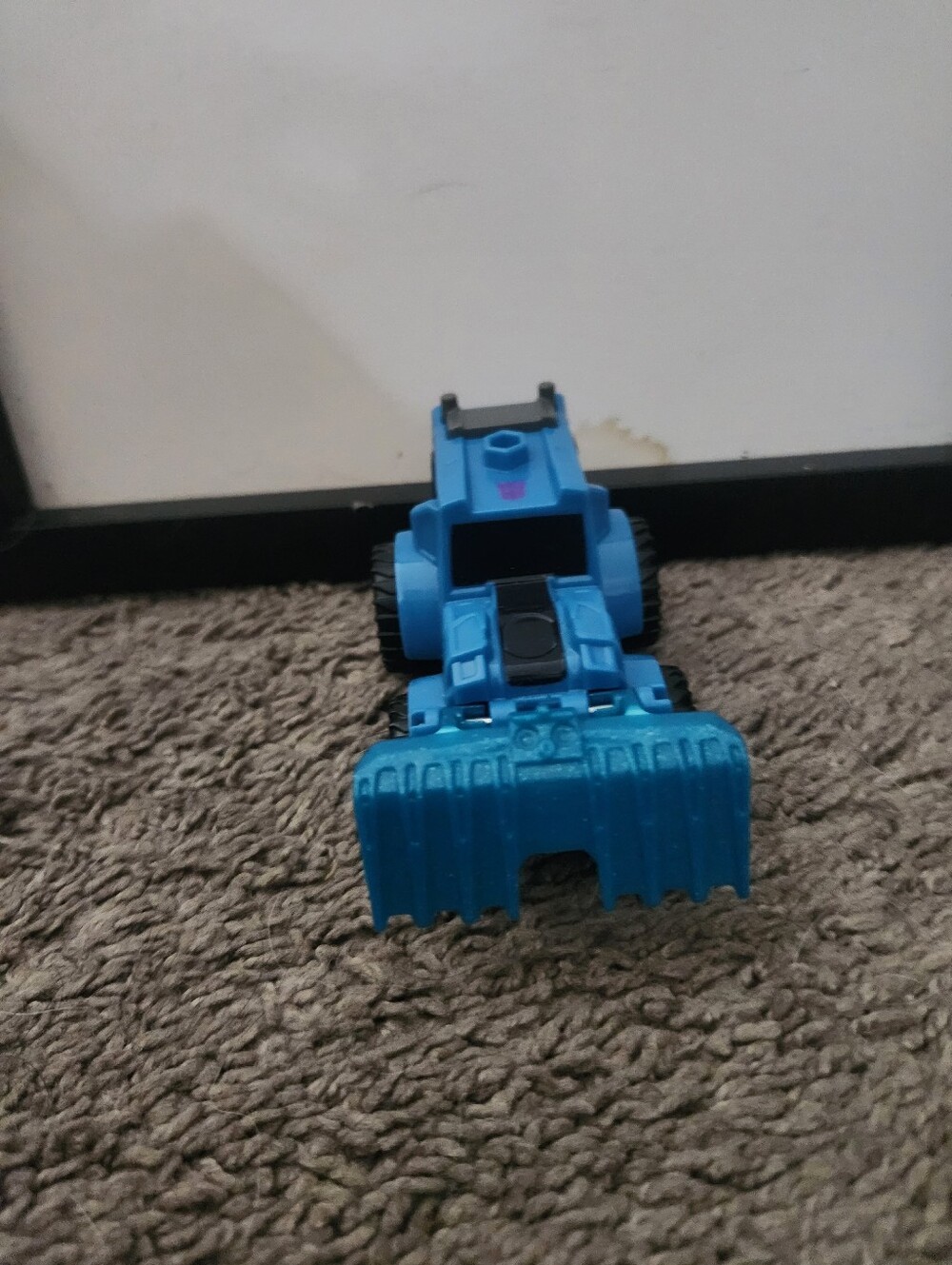 TRANSFORMERS ROBOTS IN DISGUISE THUNDERHOOF, McDonalds Happy Meal Figure 2015